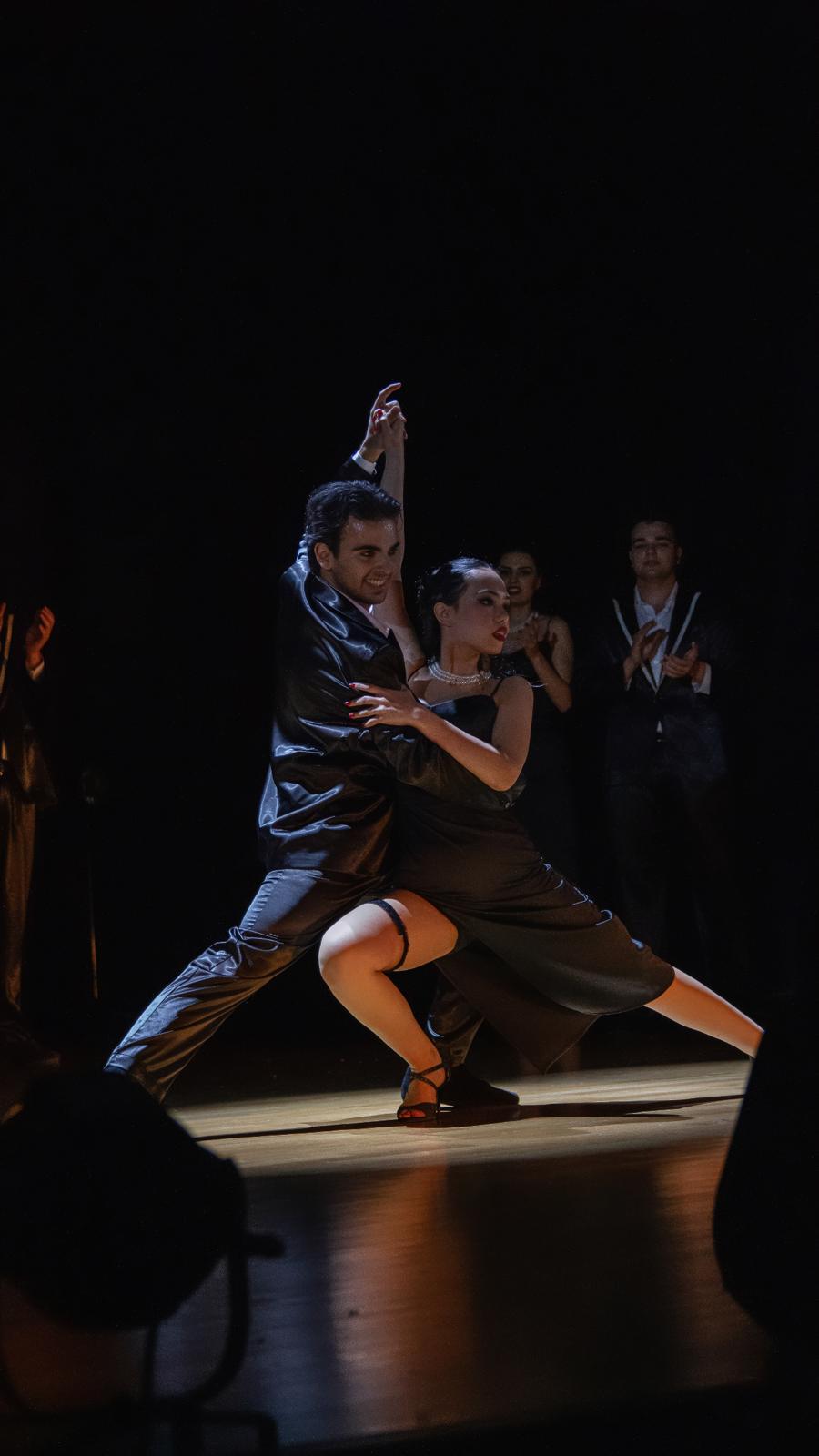 Azra Kolancılar - KUDANS Team Dancer